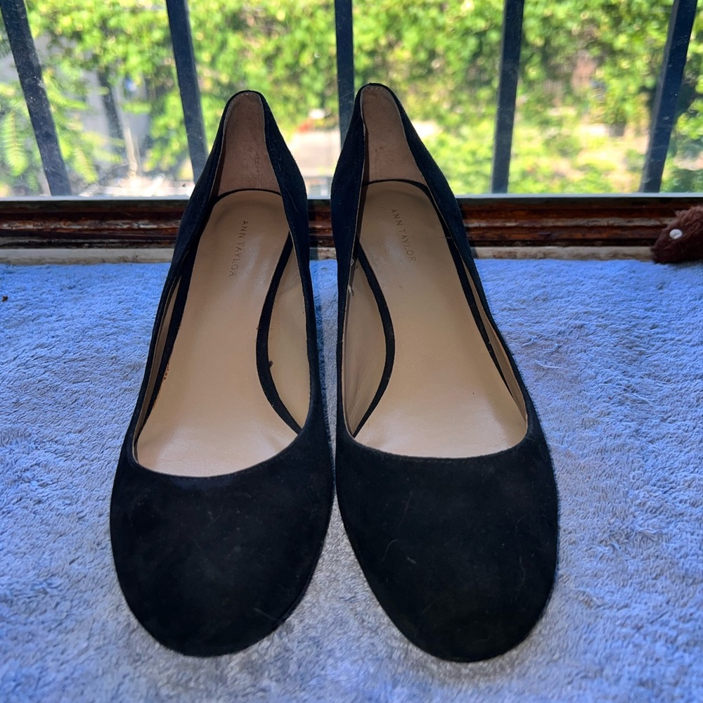 Ann Taylor Suede Block Heel Pumps